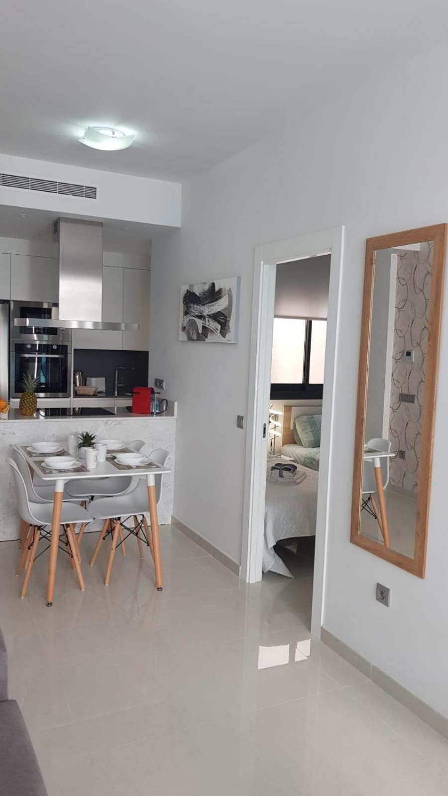 Brilliant Apartment Cibeles Torrevieja Eksteriør billede