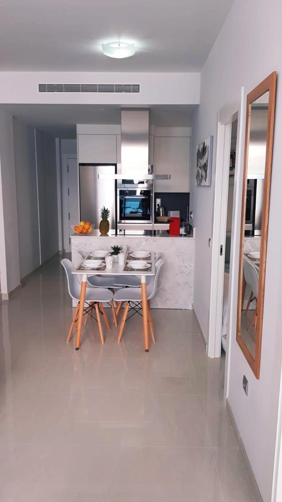 Brilliant Apartment Cibeles Torrevieja Eksteriør billede